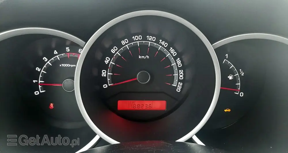 KIA Venga 1.4 CRDi 90 ISG Edition 7