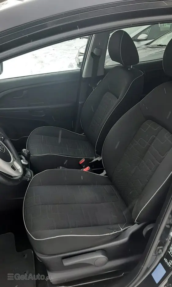 KIA Venga 1.4 CRDi 90 ISG Edition 7