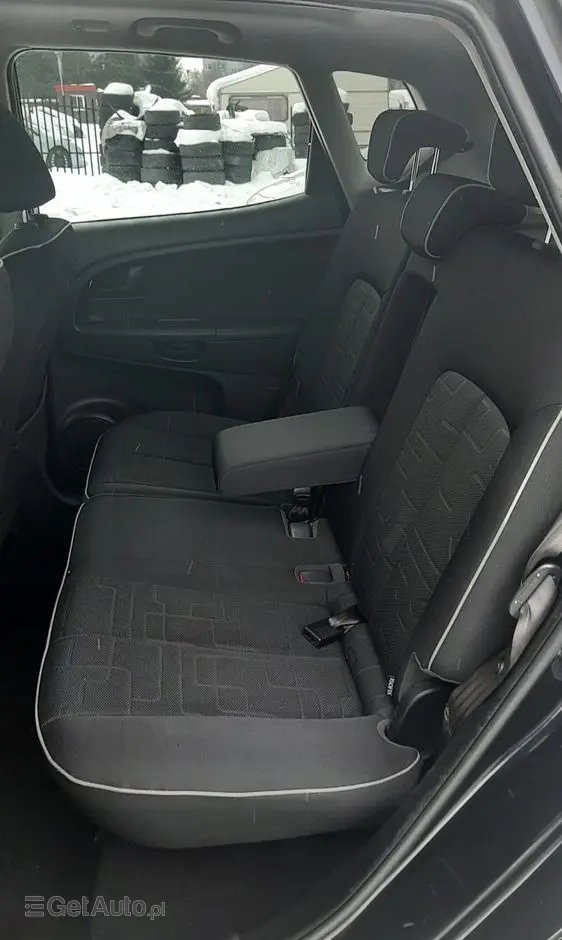 KIA Venga 1.4 CRDi 90 ISG Edition 7