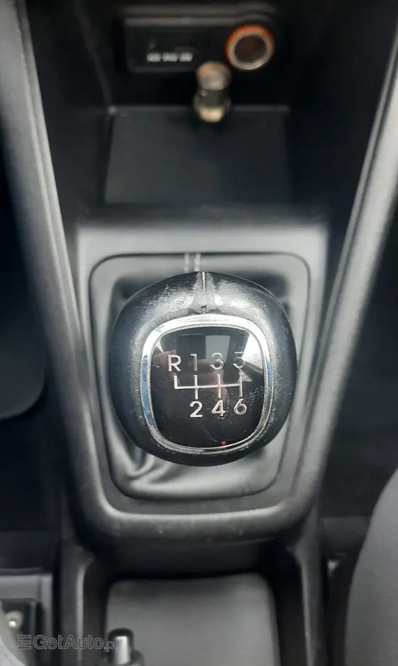 KIA Venga 1.4 CRDi 90 ISG Edition 7