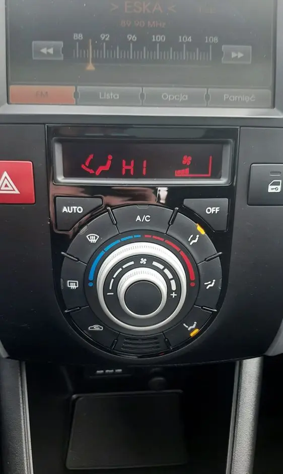 KIA Venga 1.4 CRDi 90 ISG Edition 7