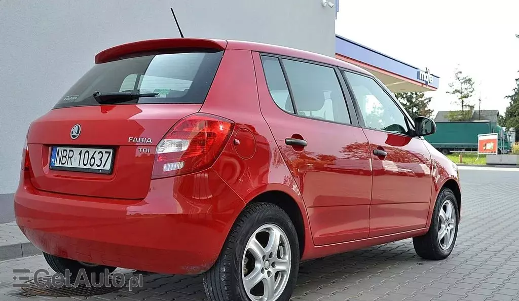 SKODA Fabia 