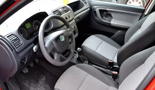 SKODA Fabia 