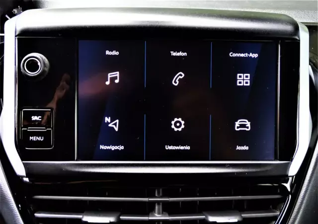 PEUGEOT 208 PureTech 82 Stop & Start Signature