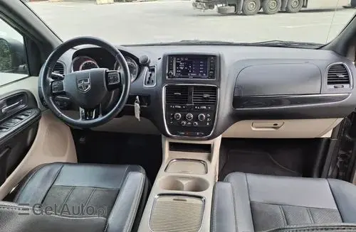 DODGE Grand Caravan 