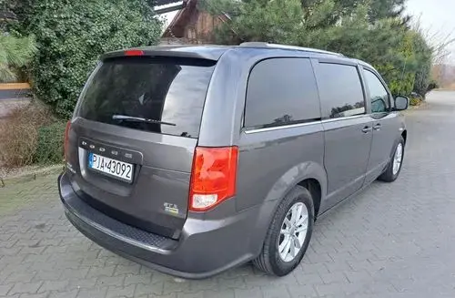 DODGE Grand Caravan 