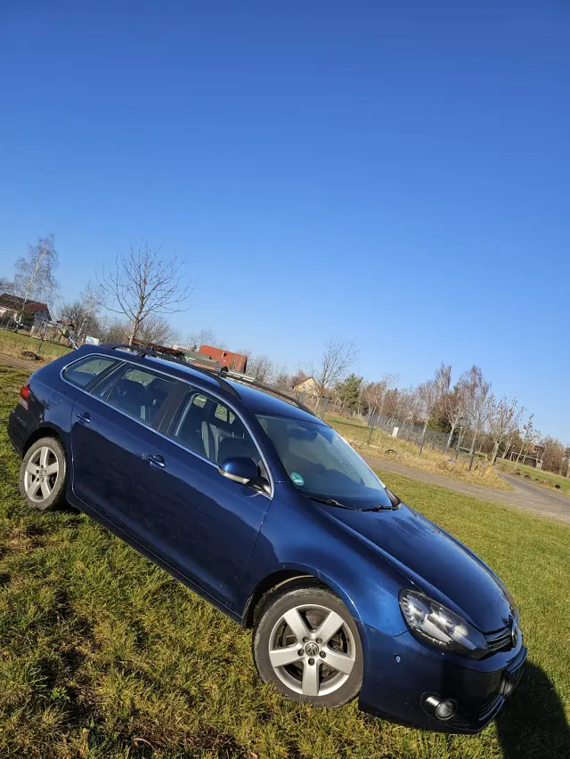 VOLKSWAGEN Golf Trendline BlueMotion