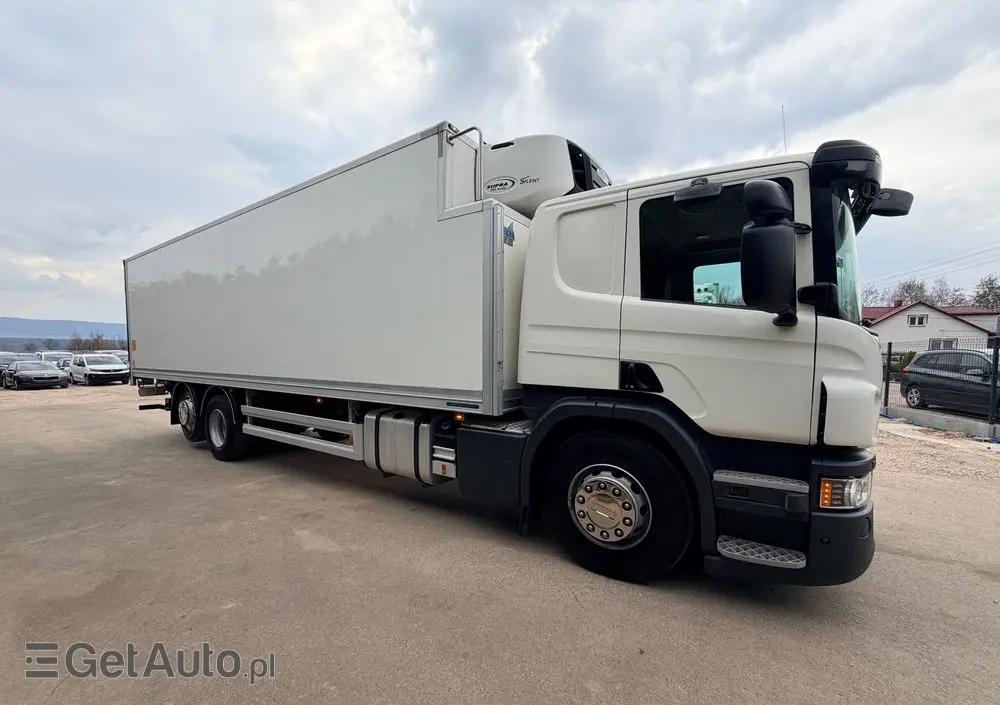 SCANIA Scania P 450 / CHŁODNIA + WINDA / 23 PALETY / EURO6 / OŚ SKRĘTNA / CARRIER/ ASO 