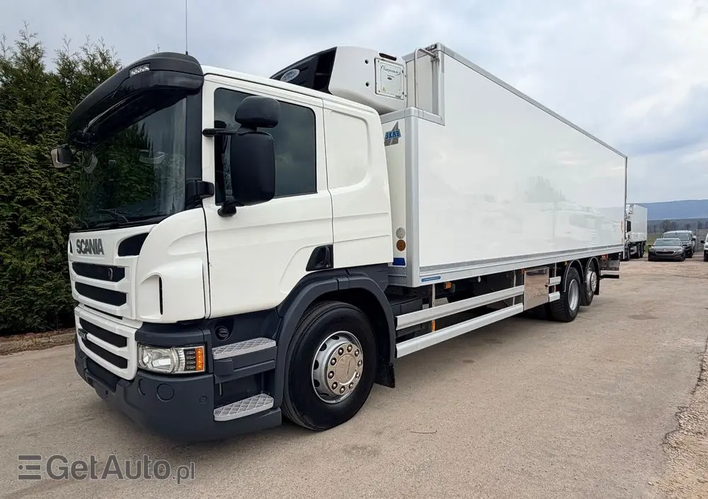 SCANIA Scania P 450 / CHŁODNIA + WINDA / 23 PALETY / EURO6 / OŚ SKRĘTNA / CARRIER/ ASO 