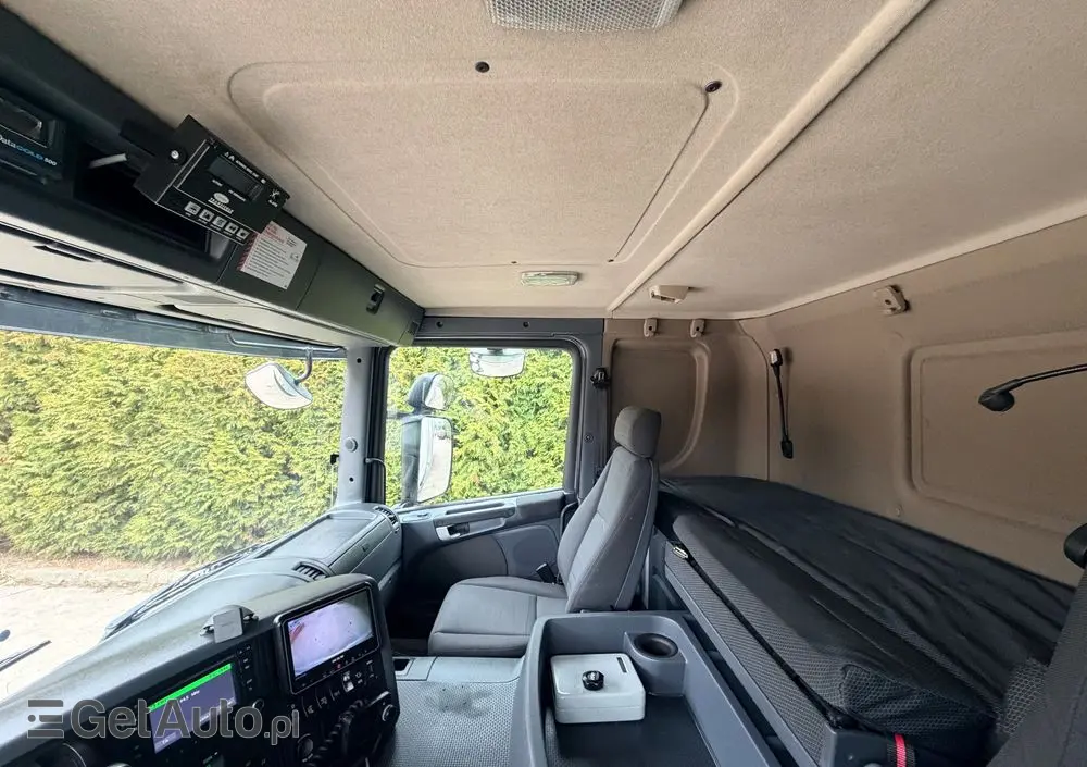 SCANIA Scania P 450 / CHŁODNIA + WINDA / 23 PALETY / EURO6 / OŚ SKRĘTNA / CARRIER/ ASO 