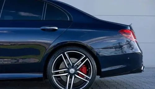 MERCEDES-BENZ Klasa E 63 AMG S 4MATIC+ 