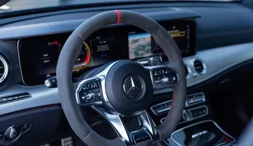 MERCEDES-BENZ Klasa E 63 AMG S 4MATIC+ 