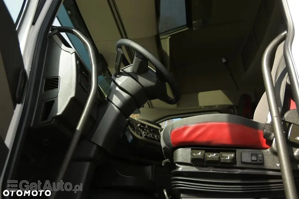 VOLVO FH 500///* 2019///* PRZEB. JEDYNE 311 TYŚ///* HDS///* PALFINGER PK 23.001L///* OŚ SKRĘTNA///ROTATOR///* CHWYTAK///* WAGA///* STAN BARDZO DOBRY 