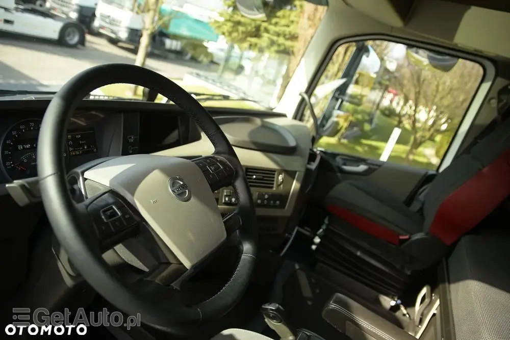 VOLVO FH 500///* 2019///* PRZEB. JEDYNE 311 TYŚ///* HDS///* PALFINGER PK 23.001L///* OŚ SKRĘTNA///ROTATOR///* CHWYTAK///* WAGA///* STAN BARDZO DOBRY 