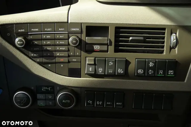 VOLVO FH 500///* 2019///* PRZEB. JEDYNE 311 TYŚ///* HDS///* PALFINGER PK 23.001L///* OŚ SKRĘTNA///ROTATOR///* CHWYTAK///* WAGA///* STAN BARDZO DOBRY 