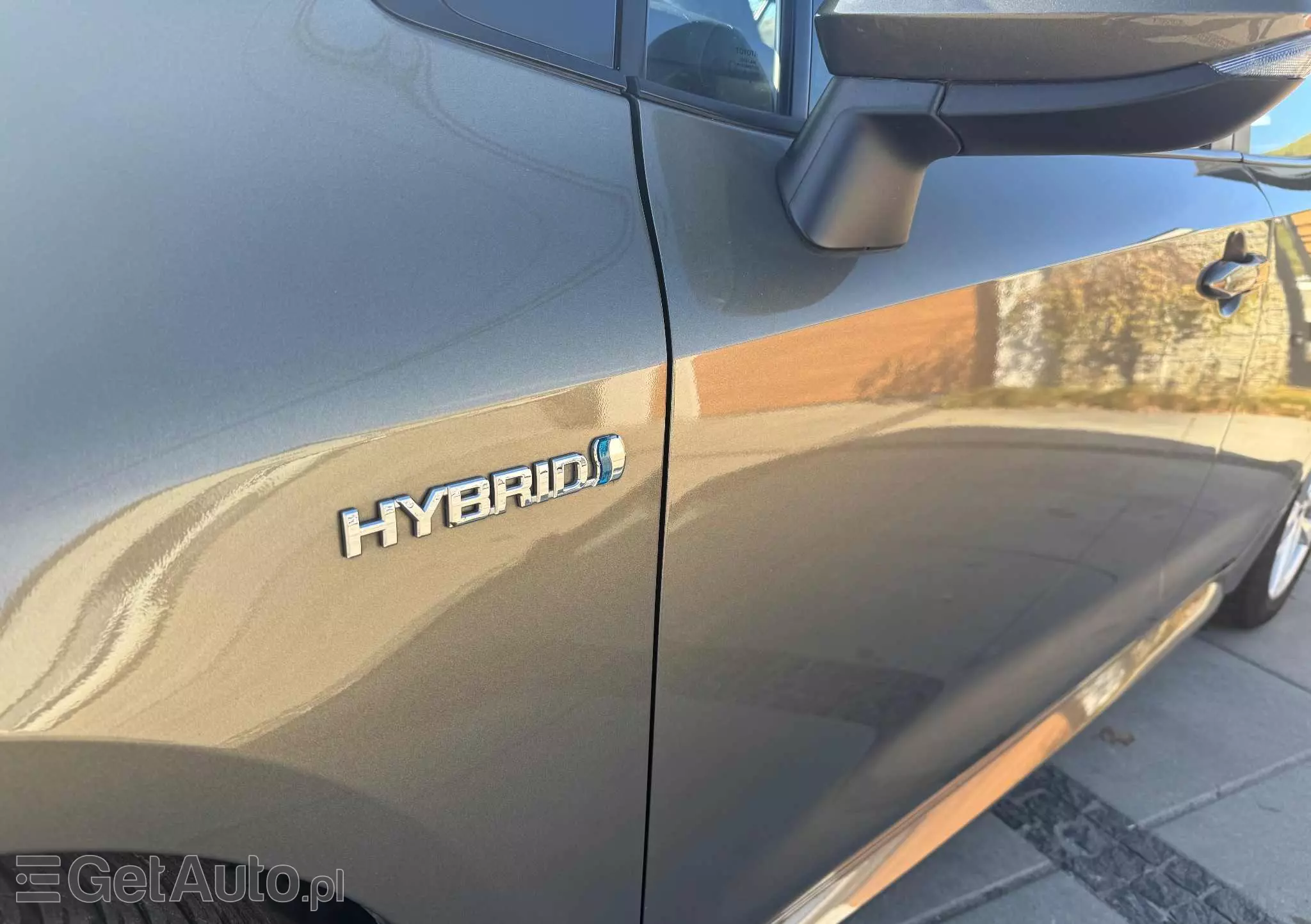 TOYOTA Corolla 1.8 Hybrid Selection