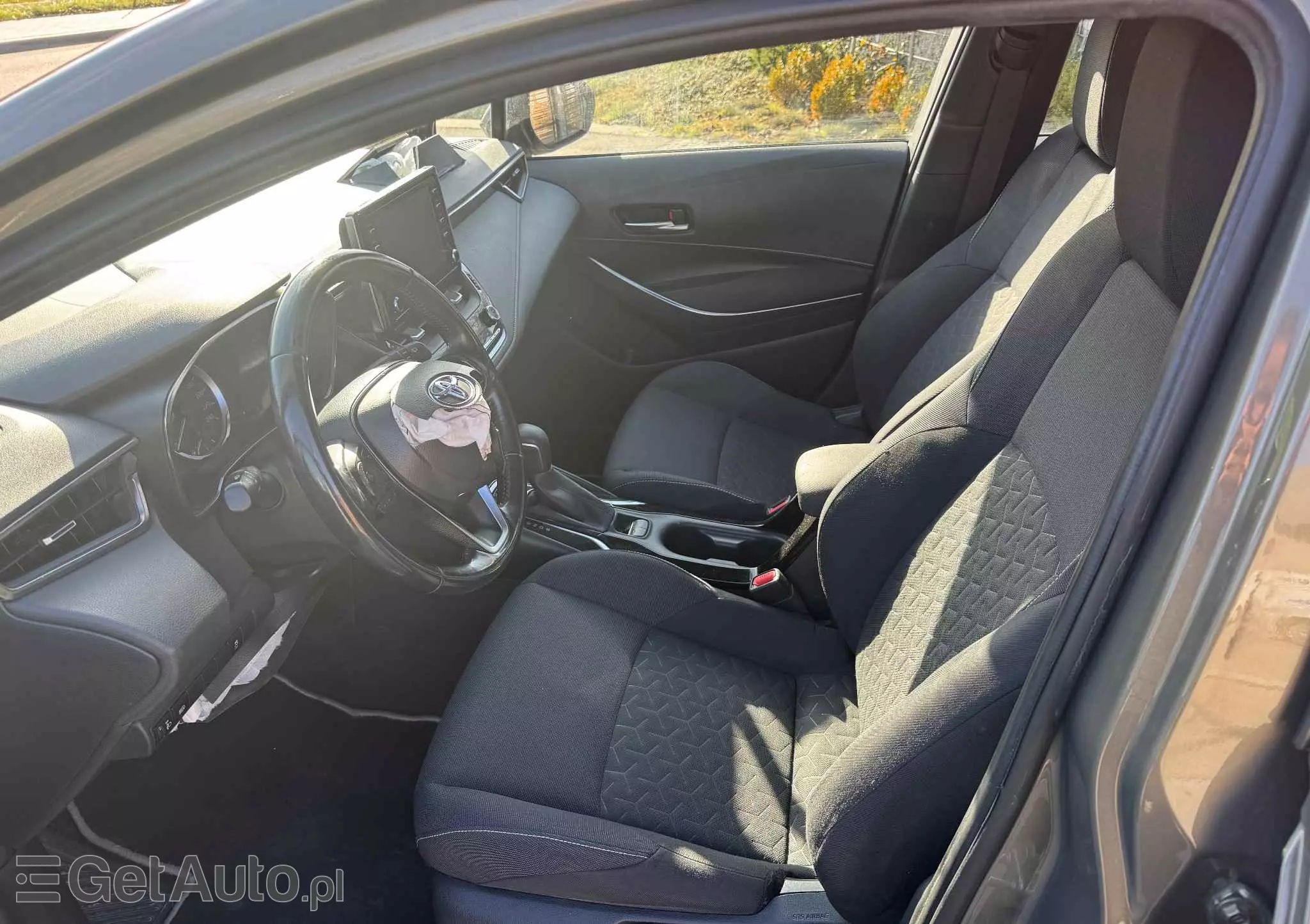 TOYOTA Corolla 1.8 Hybrid Selection