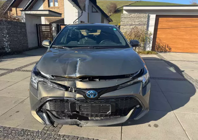 TOYOTA Corolla 1.8 Hybrid Selection