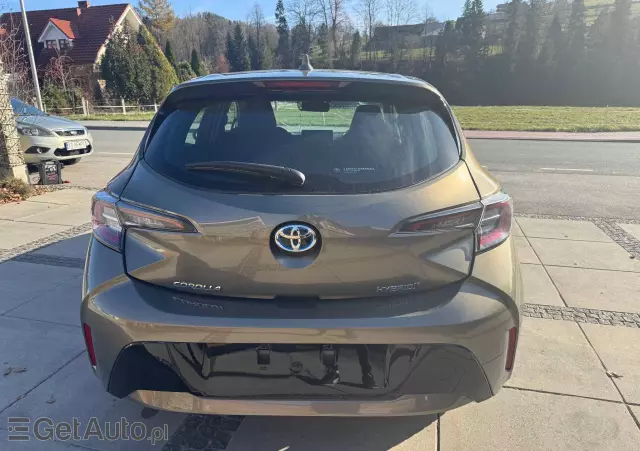 TOYOTA Corolla 1.8 Hybrid Selection