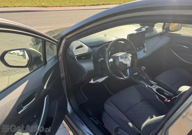 TOYOTA Corolla 1.8 Hybrid Selection