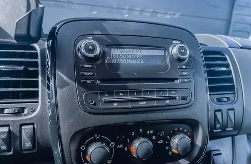 OPEL Vivaro 