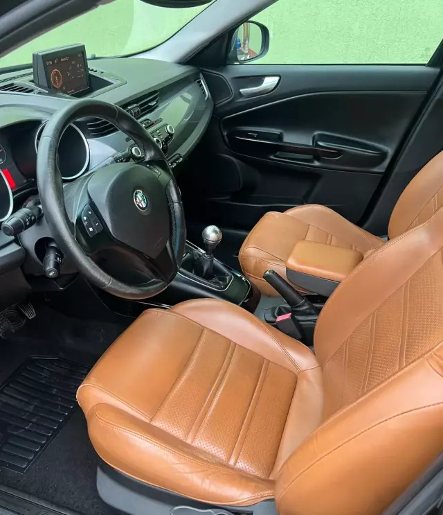 ALFA ROMEO Giulietta 
