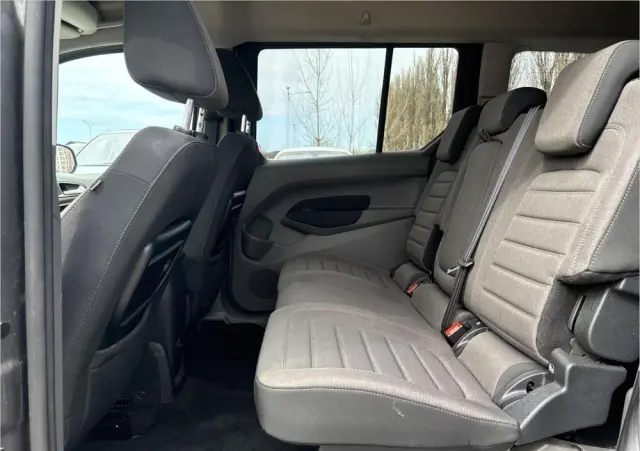 FORD Tourneo Connect Gr 1.5 EcoBlue Titanium