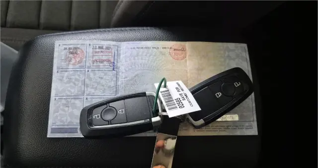 FORD Tourneo Connect Gr 1.5 EcoBlue Titanium