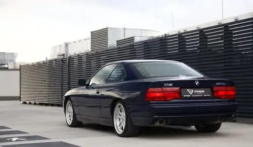 BMW Seria 8 