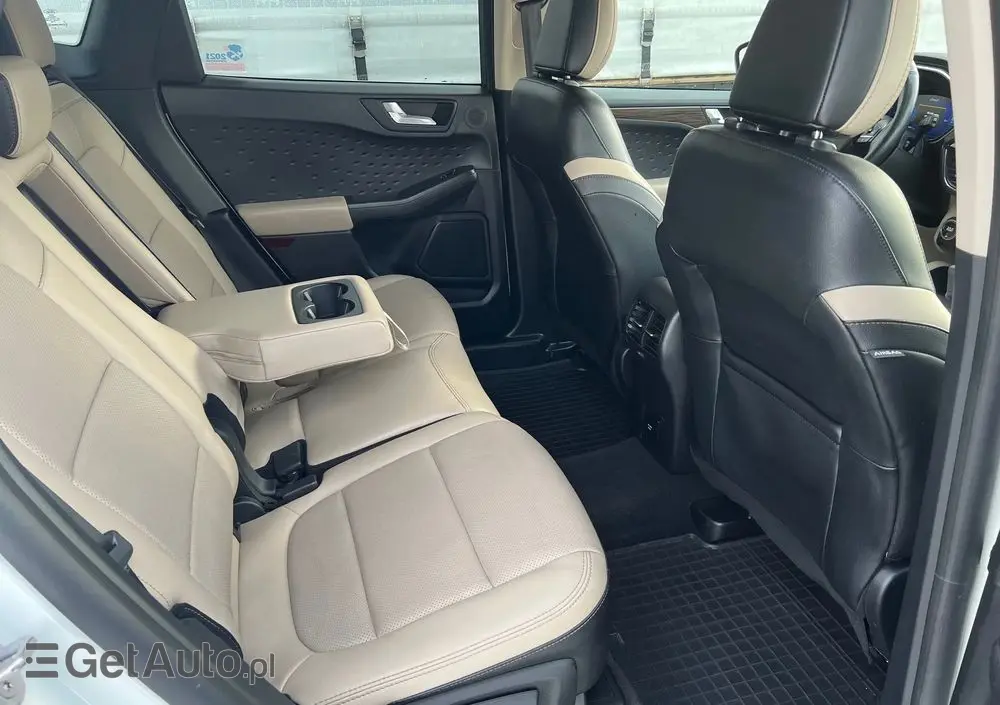 FORD Kuga 2.5 Duratec FHEV 4x4 TITANIUM