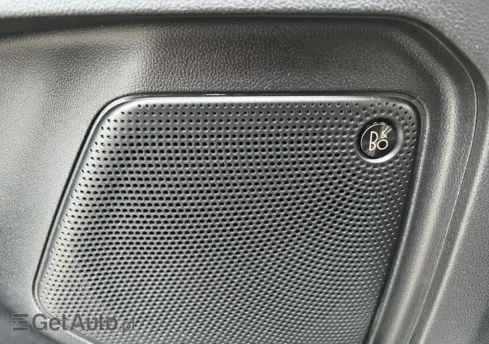 FORD Kuga 2.5 Duratec FHEV 4x4 TITANIUM