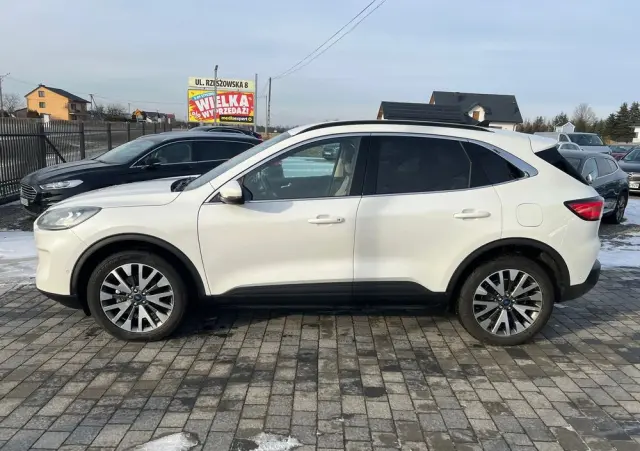 FORD Kuga 2.5 Duratec FHEV 4x4 TITANIUM