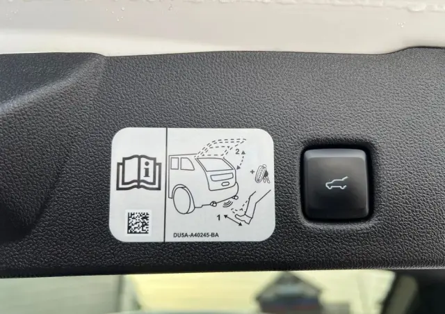 FORD Kuga 2.5 Duratec FHEV 4x4 TITANIUM