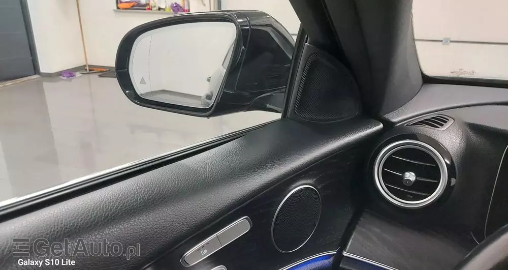 MERCEDES-BENZ Klasa E 220 d T 9G-TRONIC Exclusive