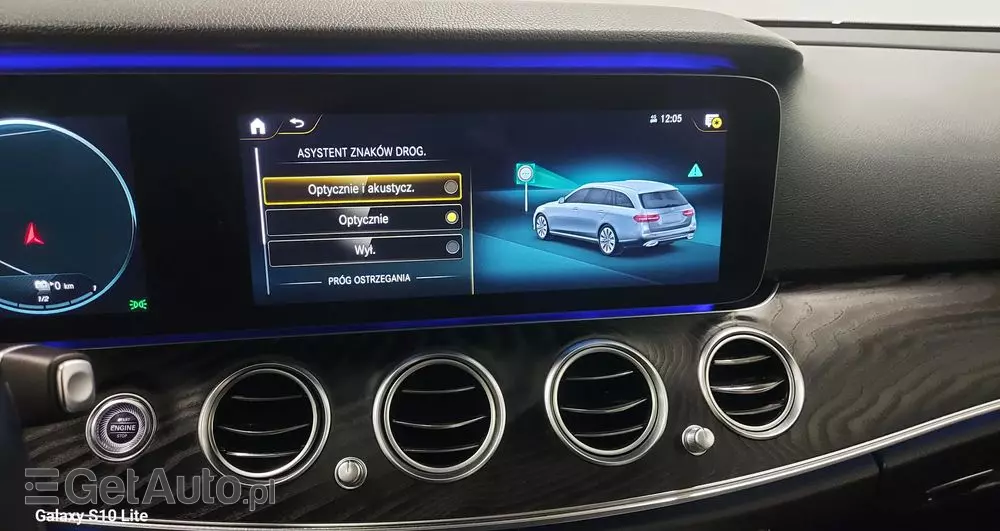 MERCEDES-BENZ Klasa E 220 d T 9G-TRONIC Exclusive