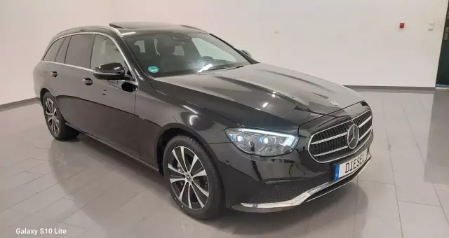 MERCEDES-BENZ Klasa E 220 d T 9G-TRONIC Exclusive