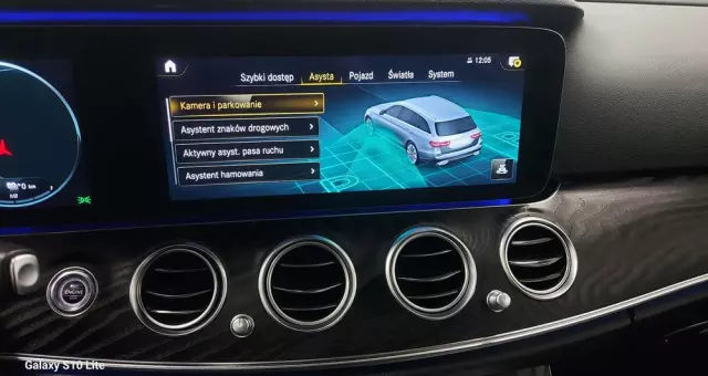 MERCEDES-BENZ Klasa E 220 d T 9G-TRONIC Exclusive