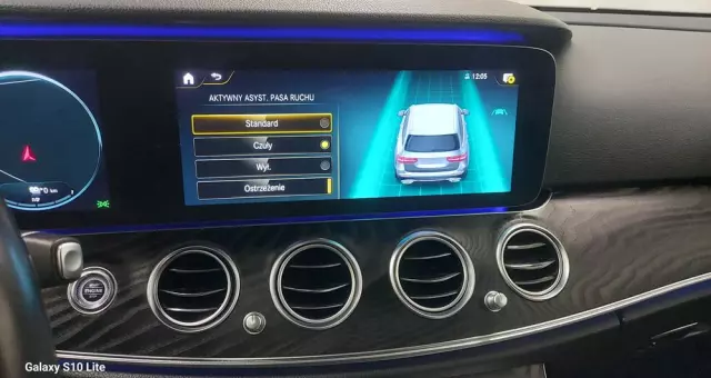 MERCEDES-BENZ Klasa E 220 d T 9G-TRONIC Exclusive