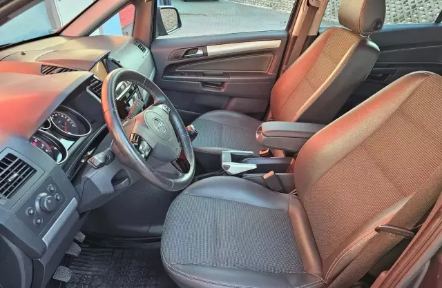 OPEL Zafira 