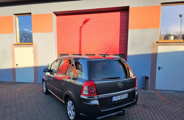 OPEL Zafira 
