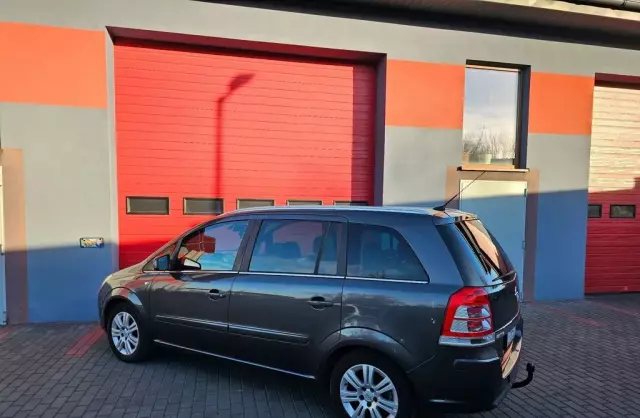 OPEL Zafira 