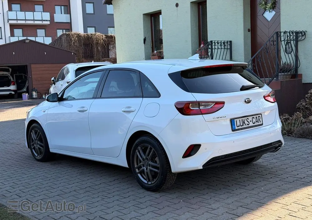 KIA Ceed 1.4 L Business Line Plus