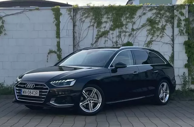 AUDI A4 