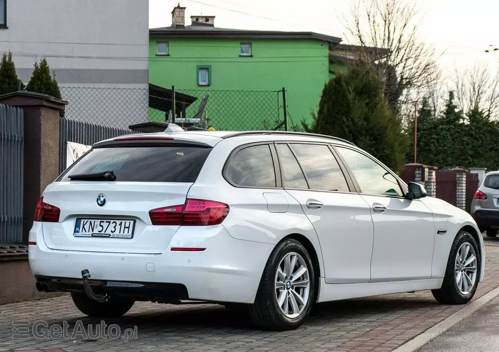 BMW Seria 5 520d Sport Line