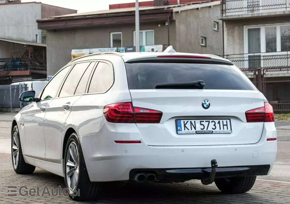 BMW Seria 5 520d Sport Line