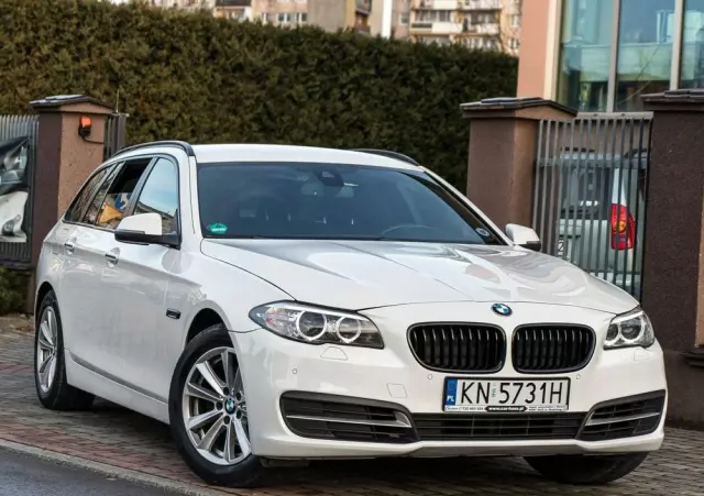 BMW Seria 5 520d Sport Line