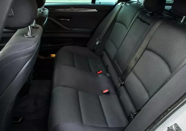 BMW Seria 5 520d Sport Line