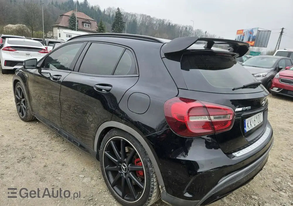 MERCEDES-BENZ GLA 45 AMG 4-Matic
