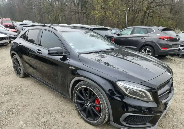 MERCEDES-BENZ GLA 45 AMG 4-Matic
