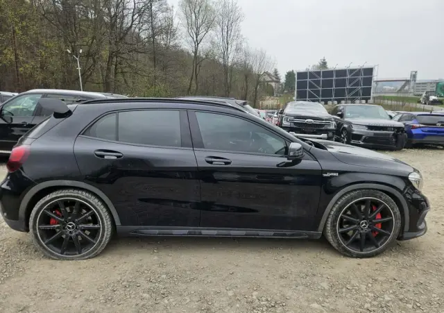 MERCEDES-BENZ GLA 45 AMG 4-Matic